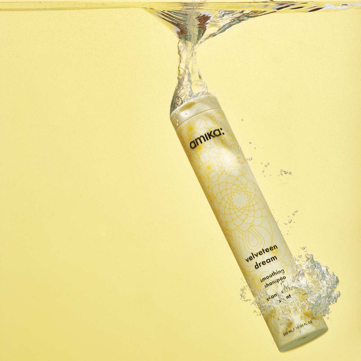 velveteen dream: smoothing shampoo | amika pro